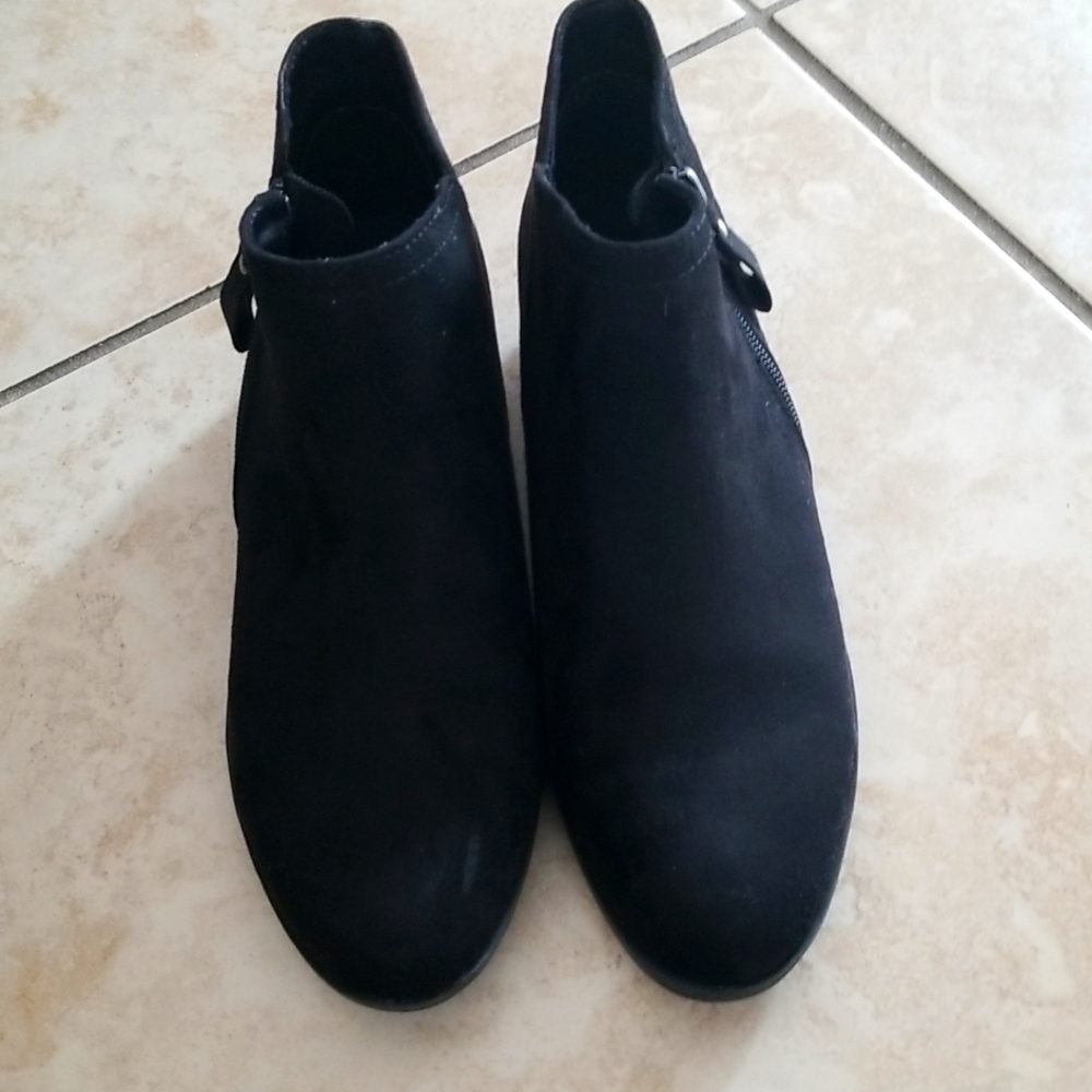Black Size 8 Almond Toe Booties